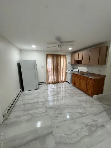 $3,400 | 185 North Bicycle Path, Selden, NY 11784