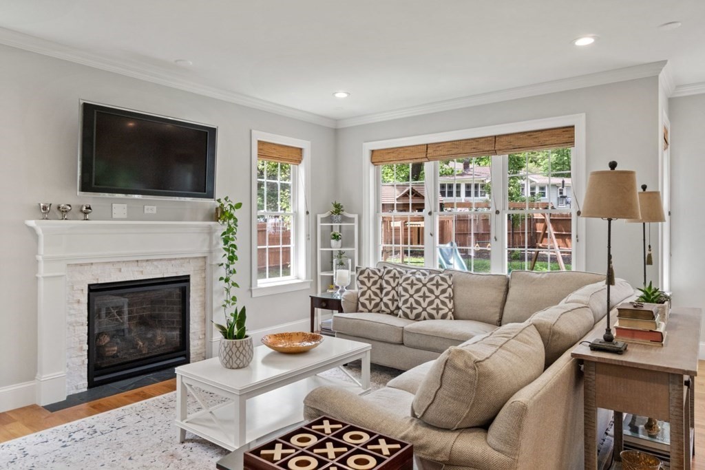 165 Meadowbrook Road Needham, MA 02492 - Photo 9 of 34