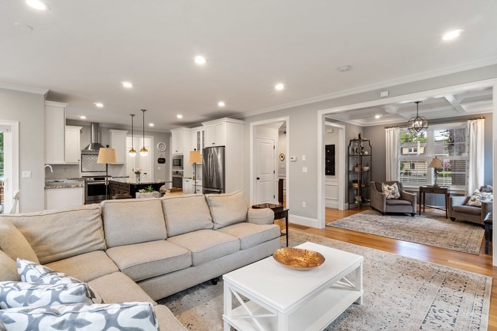 165 Meadowbrook Road Needham, MA 02492 - Photo 10 of 34