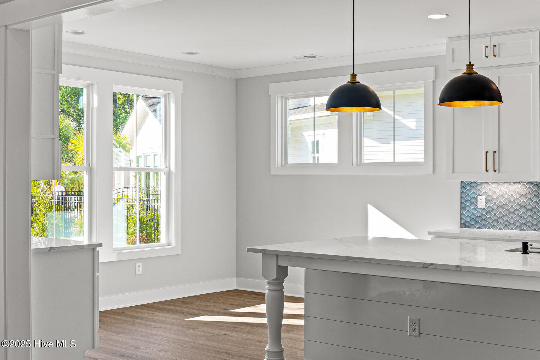 404 East Blackbeard Road Wilmington, NC 28409 - Photo 13 of 67 013_404_east_blackbeard_road-13_308