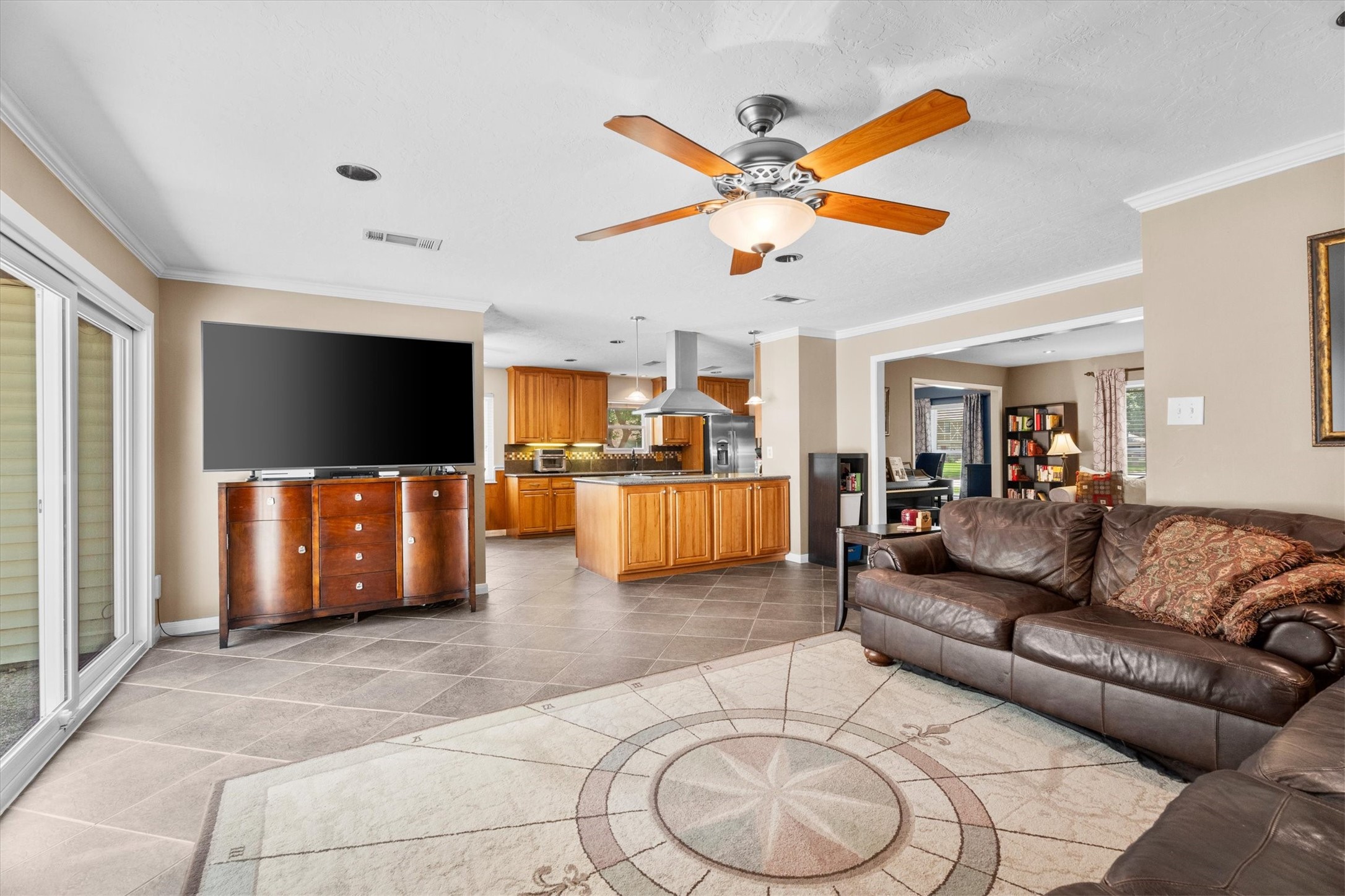 8238 Theisswood Road Spring, TX 77379 - Photo 14 of 35