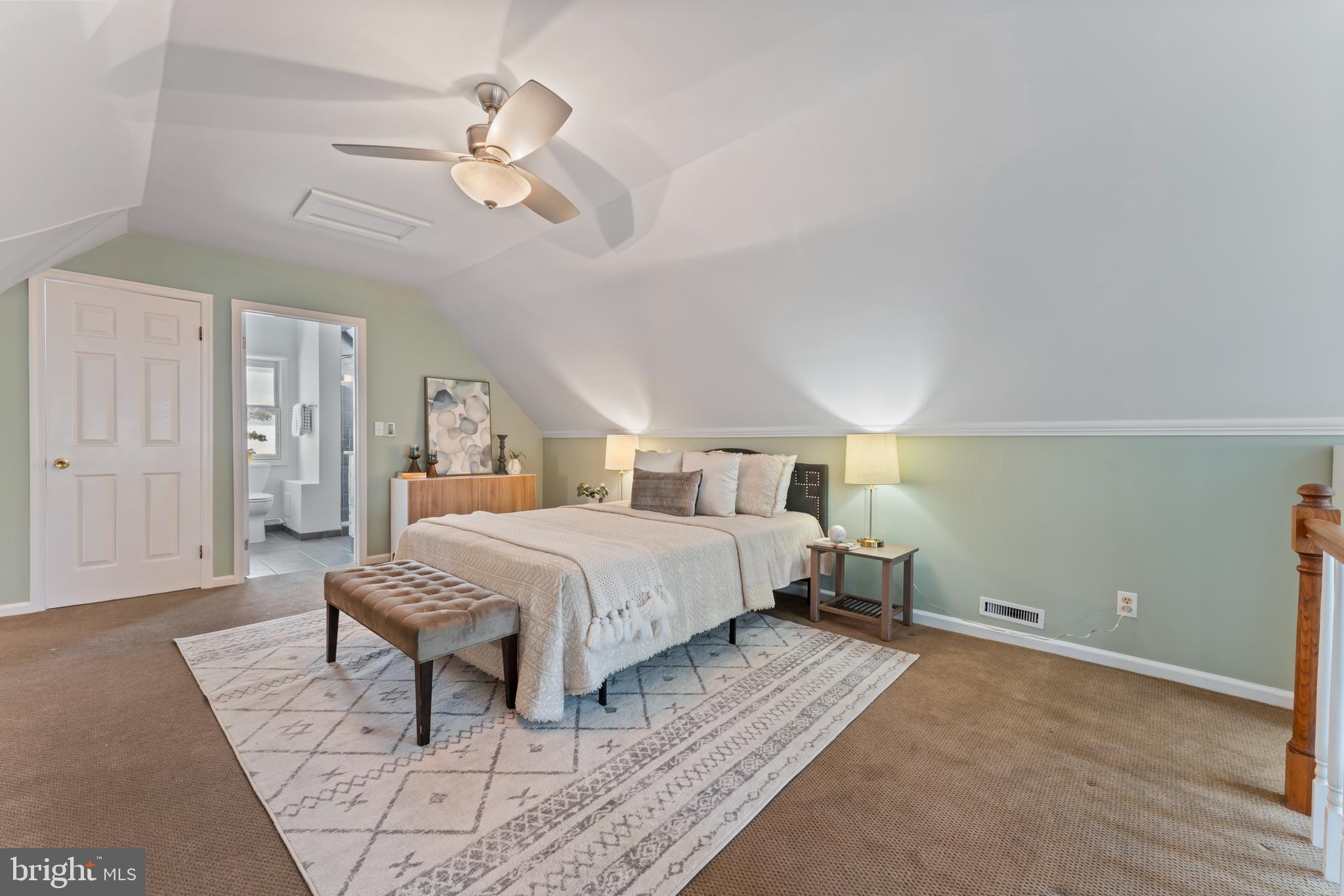 9906 Rogart Road Silver Spring, MD 20901 - Photo 35 of 68 Primary bedroom