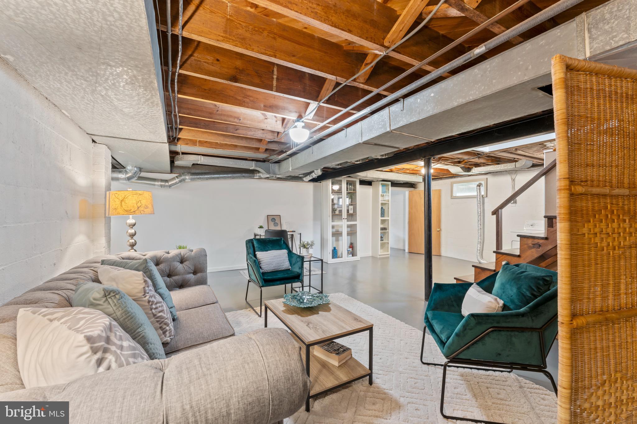 9906 Rogart Road Silver Spring, MD 20901 - Photo 46 of 68 a living room with furniture