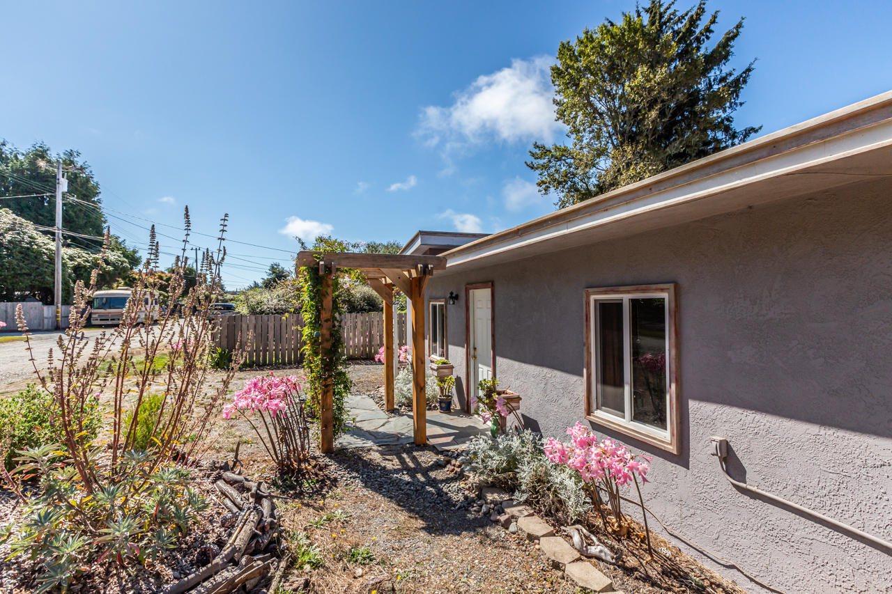 4248 Robin Avenue McKinleyville, CA 95519 - Photo 8 of 55