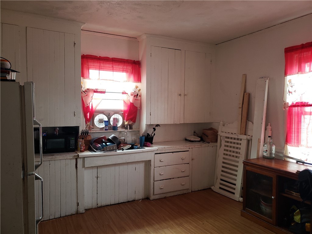9 Ruggles Street Providence, RI 02908 - Photo 12 of 12 Gallery Image 12