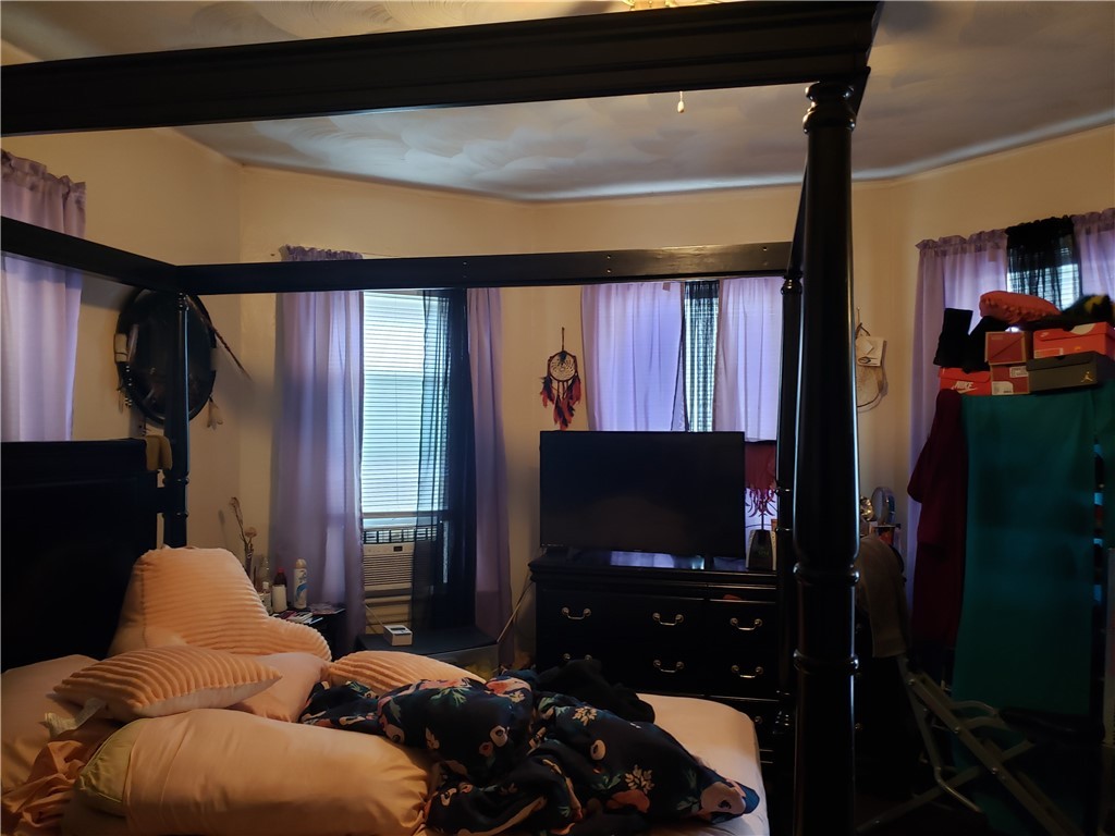 9 Ruggles Street Providence, RI 02908 - Photo 5 of 12 Gallery Image 5