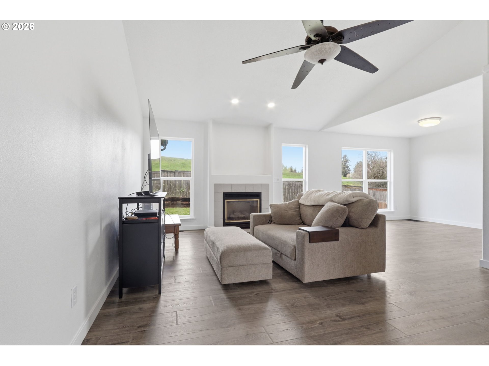 5535 Northwest Jackson Street Camas, WA 98607 - Photo 2 of 22