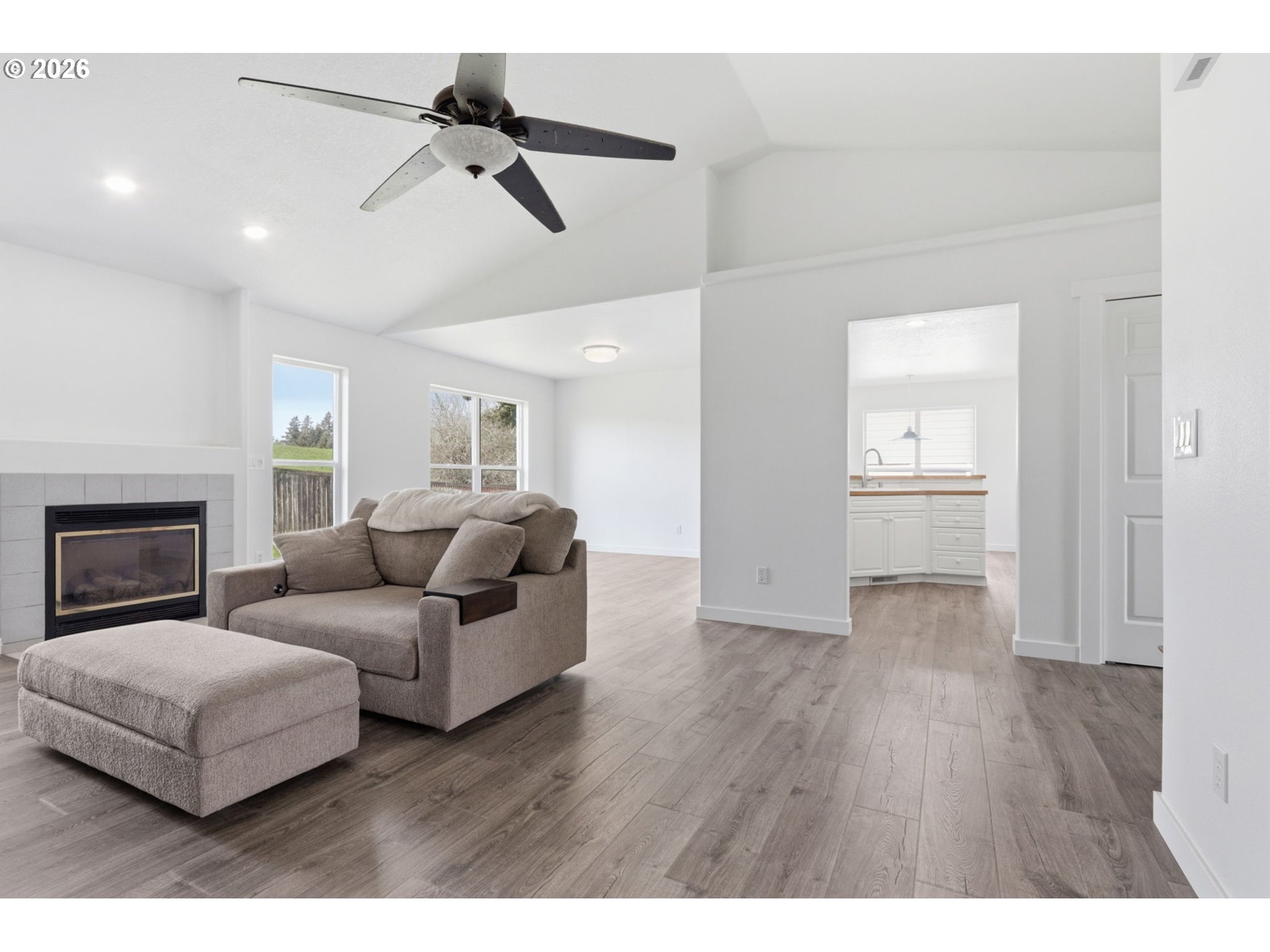 5535 Northwest Jackson Street Camas, WA 98607 - Photo 3 of 22