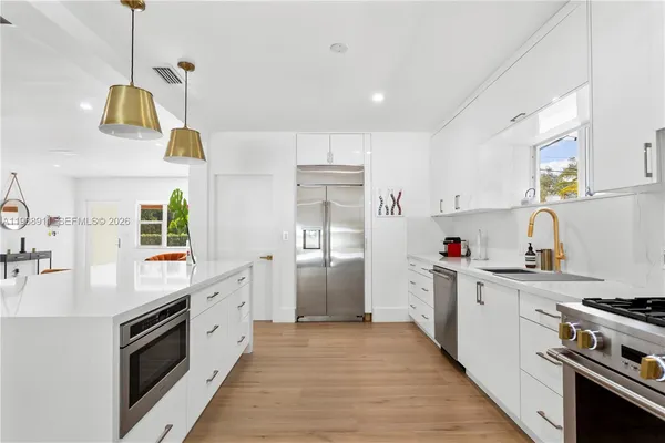 $10,000 | 7825 Southwest 72nd Avenue, Miami, FL 33143