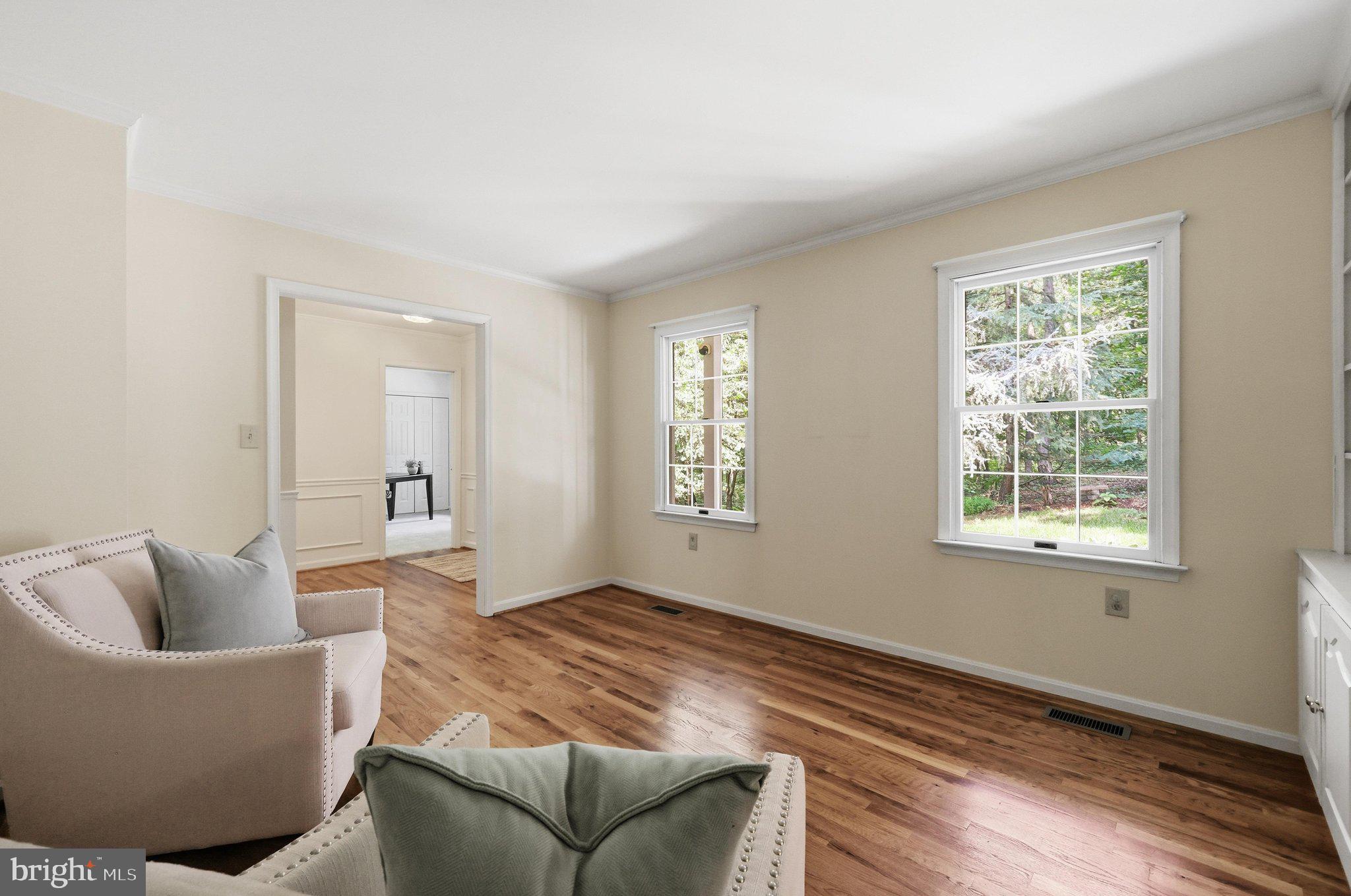 13315 Old Annapolis Road Mount Airy, MD 21771 - Photo 5 of 65 Living Room