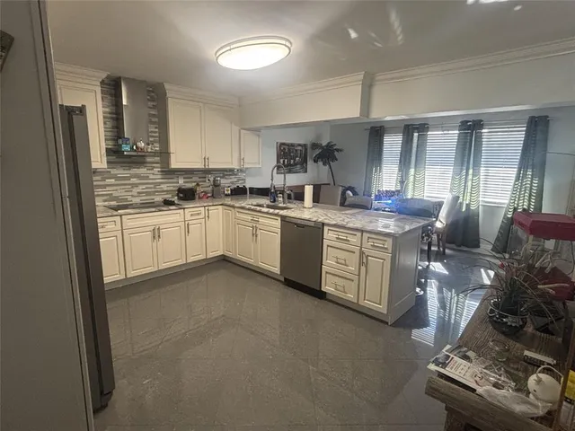 $3,200 | 2820 Northeast 49th Street, Fort Lauderdale, FL 33308