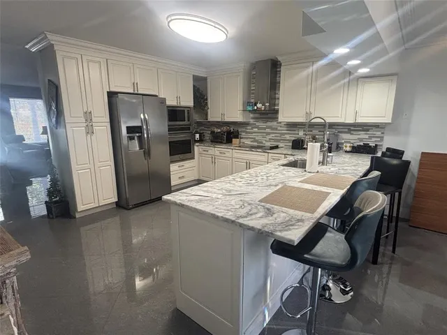 $3,200 | 2820 Northeast 49th Street, Fort Lauderdale, FL 33308