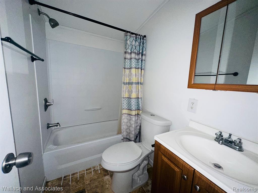 5500 Harris Road Jeddo, MI 48032 - Photo 20 of 31 Gallery Image 20