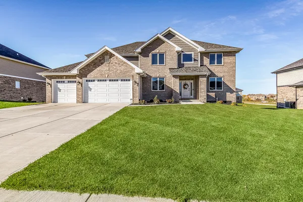 $759,900 | 8022 Stanley Trail South, Frankfort, IL 60423