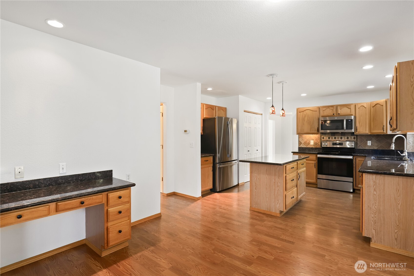 2115 Craig Road Southeast Olympia, WA 98501 - Photo 18 of 40