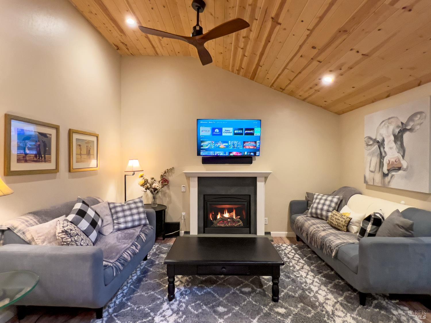 14707 Willow Road Guerneville, CA 95446 - Photo 4 of 28