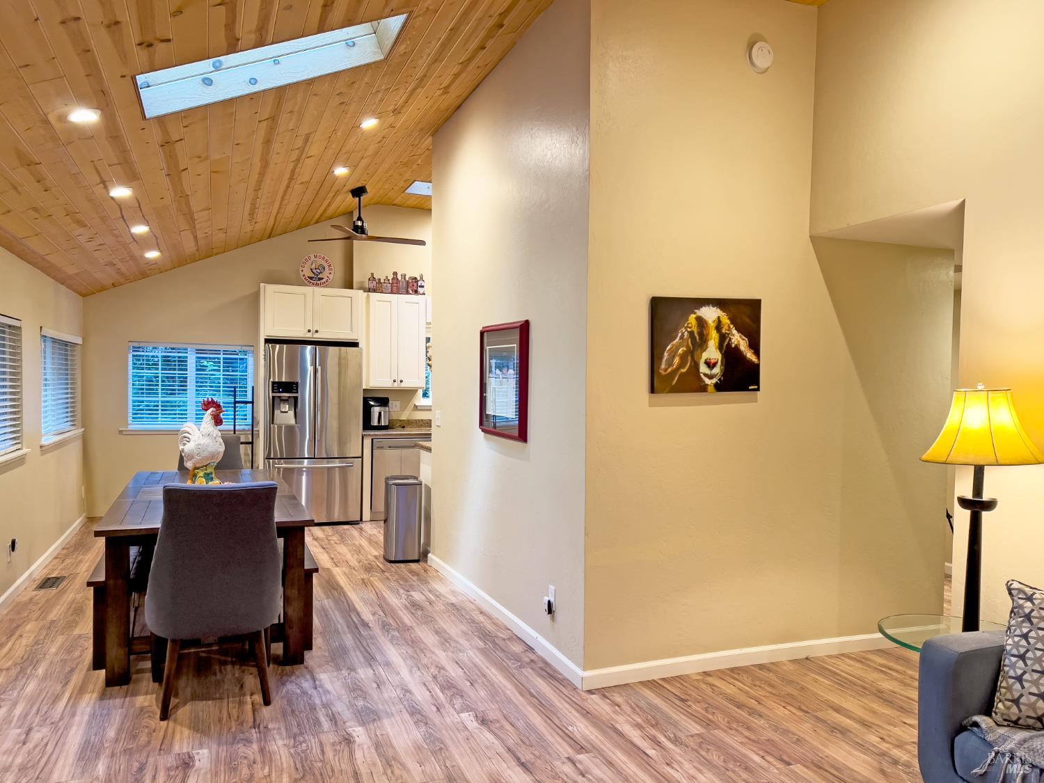 14707 Willow Road Guerneville, CA 95446 - Photo 5 of 28