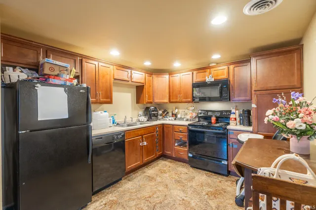 $325,000 | 701-705 I Street, Bedford, IN 47421