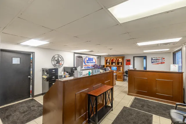 $325,000 | 701-705 I Street, Bedford, IN 47421