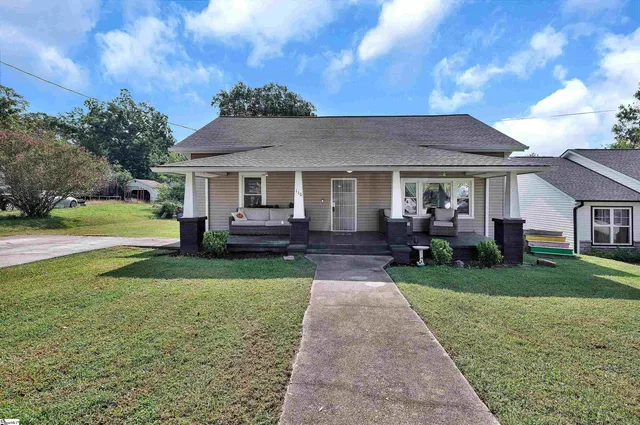 $282,900 | 110 West Woodside Circle, Liberty, SC 29657