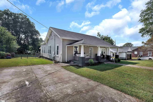 $275,000 | 110 West Woodside Circle, Liberty, SC 29657