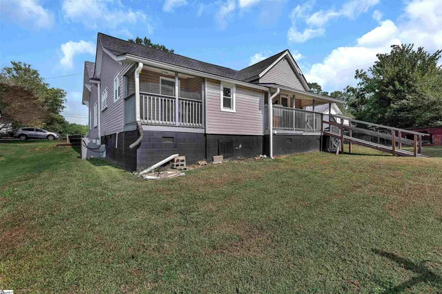 $275,000 | 110 West Woodside Circle, Liberty, SC 29657