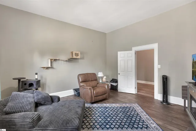 $275,000 | 110 West Woodside Circle, Liberty, SC 29657