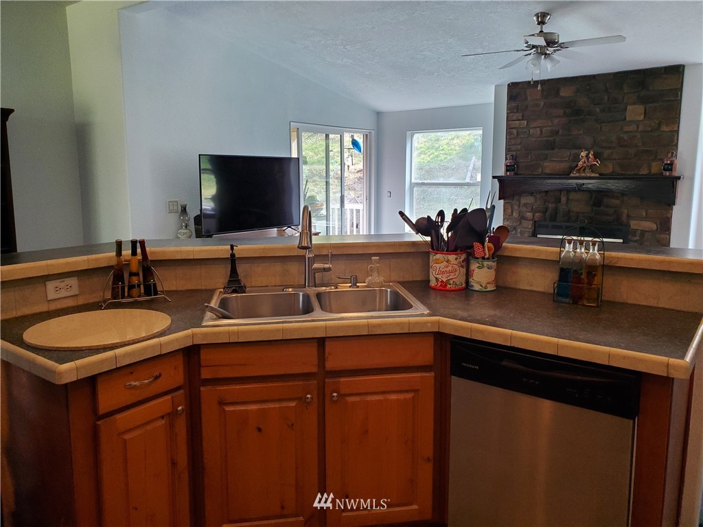 811 Stella Road Longview, WA 98632 - Photo 6 of 15