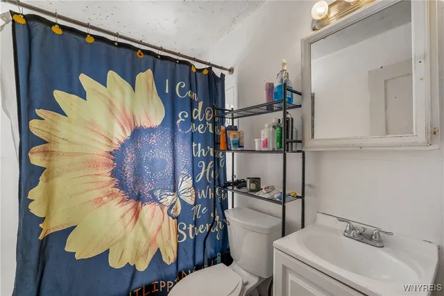 $195,000 | 15 Chopin Place, Cheektowaga, NY 14211