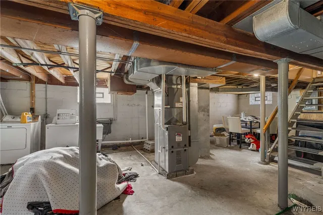 $195,000 | 15 Chopin Place, Cheektowaga, NY 14211