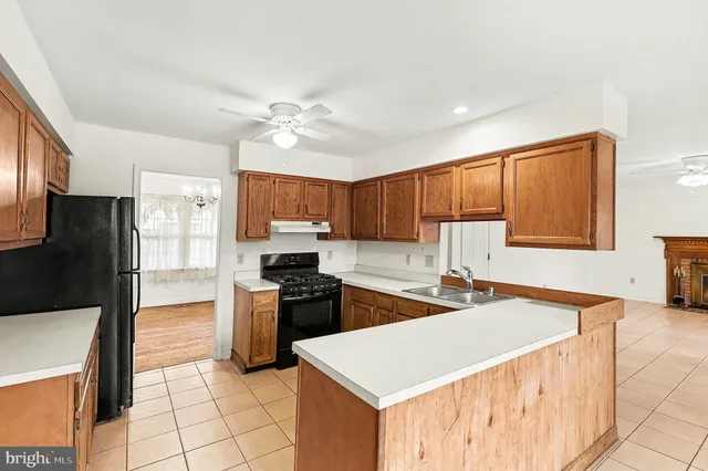 $2,400 | 5306 Leavells Crossing Drive, Fredericksburg, VA 22407