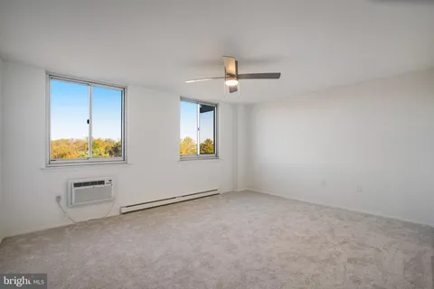 $280,000 | 3245 Rio Drive, Unit 901, Falls Church, VA 22041