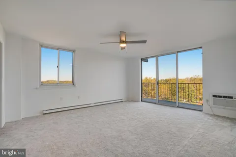 $280,000 | 3245 Rio Drive, Unit 901, Falls Church, VA 22041