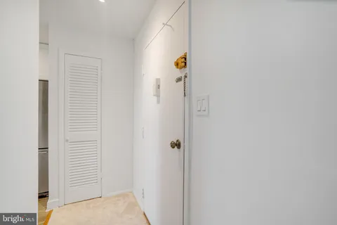 $280,000 | 3245 Rio Drive, Unit 901, Falls Church, VA 22041