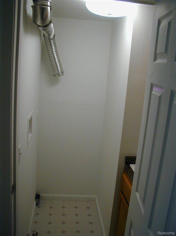 1507 Collier Road Auburn Hills, MI 48326 - Photo 13 of 15 LAUNDRY