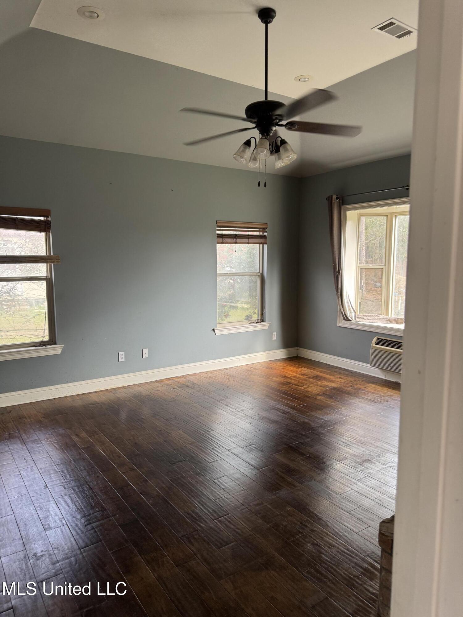 12876 Indian Springs Road Picayune, MS 39466 - Photo 17 of 39 IMG_5877