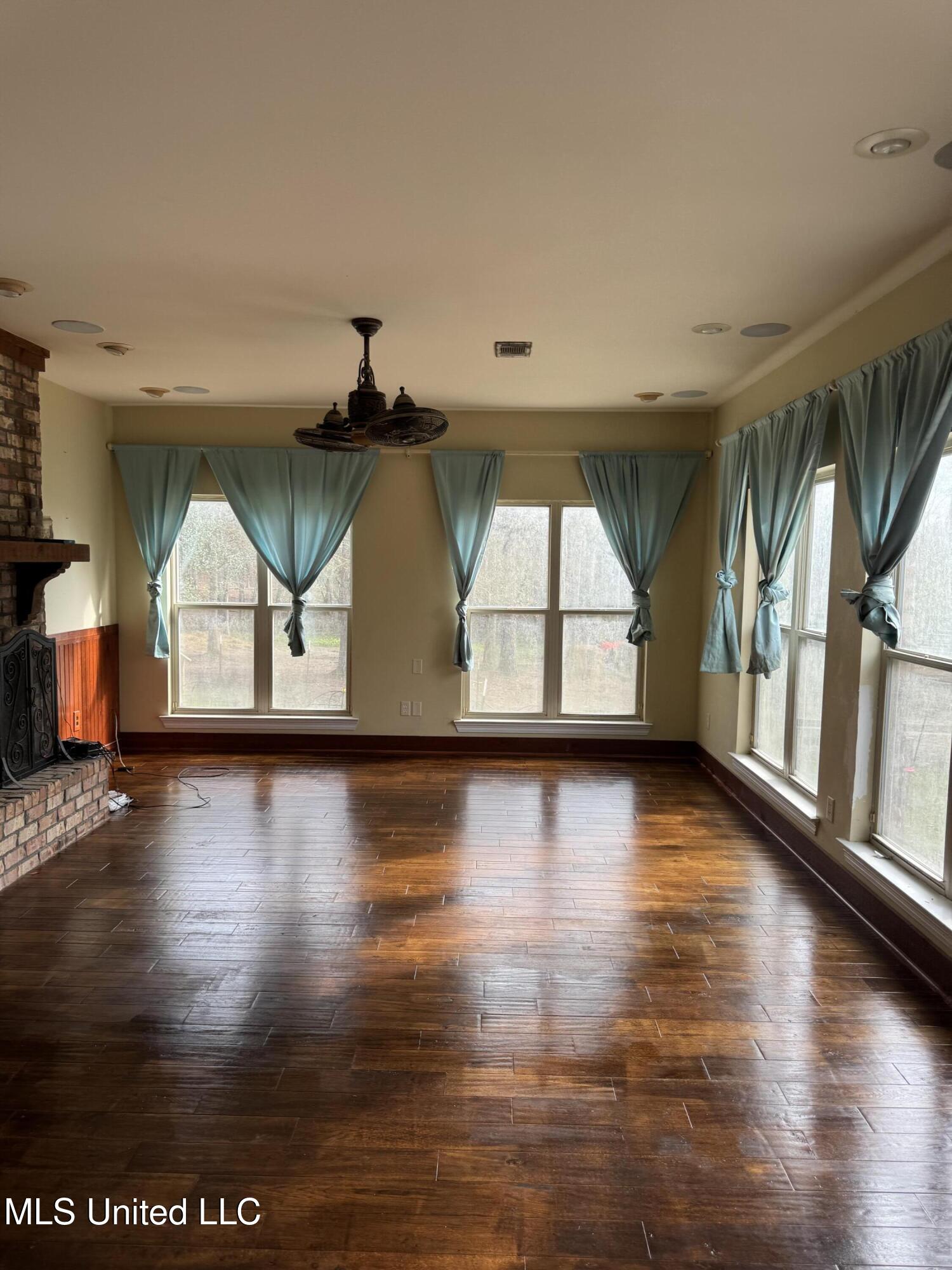 12876 Indian Springs Road Picayune, MS 39466 - Photo 2 of 39 IMG_5892