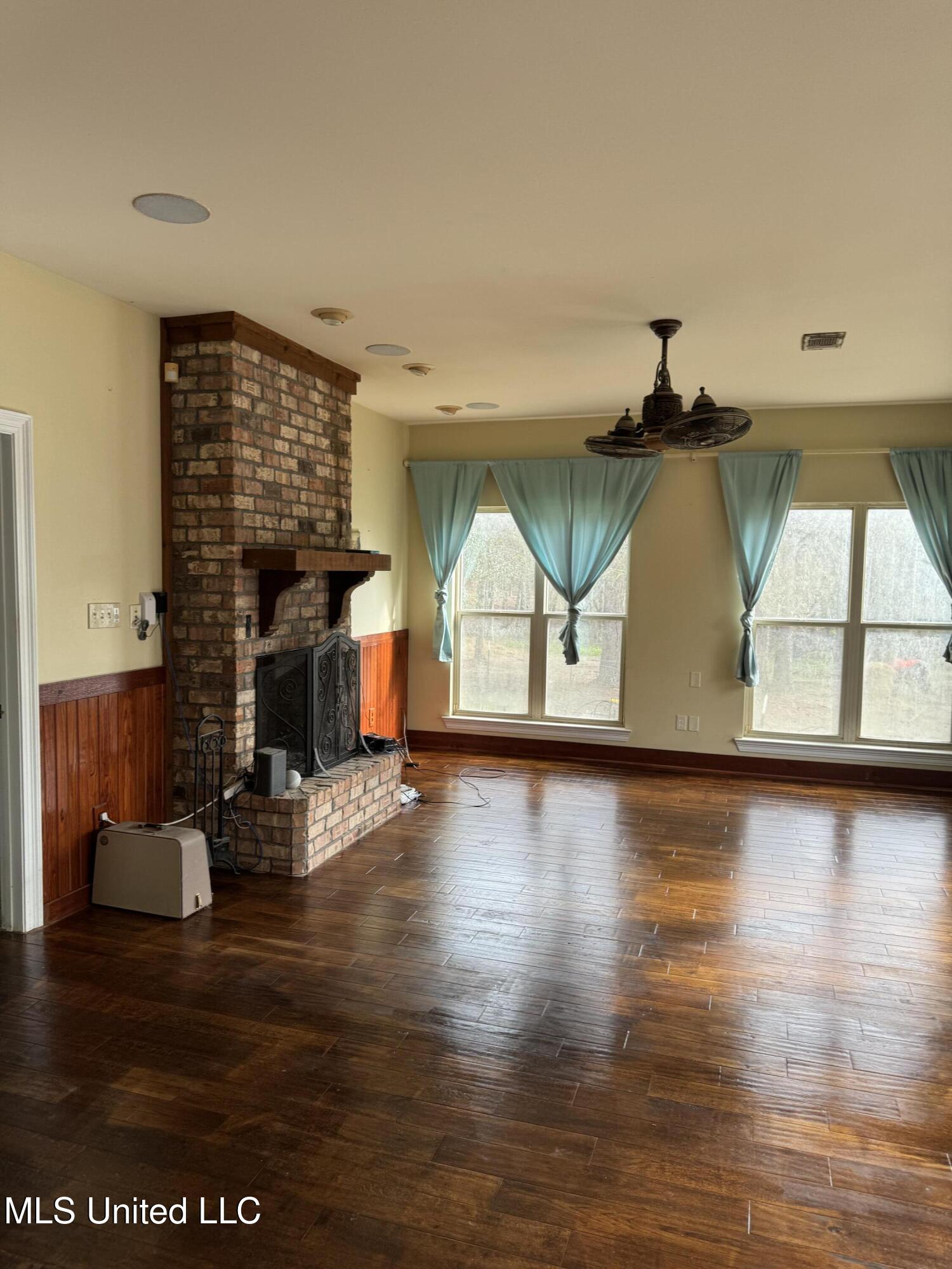 12876 Indian Springs Road Picayune, MS 39466 - Photo 3 of 39 IMG_5894