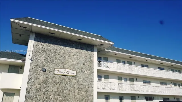 $1,800 | 4200 Northwest 3rd Court, Unit 111, Plantation, FL 33317