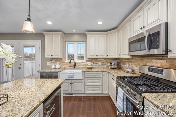 $875,000 | 7896 Bay Meadow, Stanwood, MI 49346