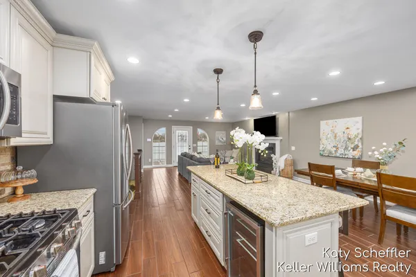 $875,000 | 7896 Bay Meadow, Stanwood, MI 49346