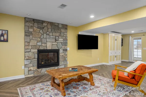 $875,000 | 7896 Bay Meadow, Stanwood, MI 49346