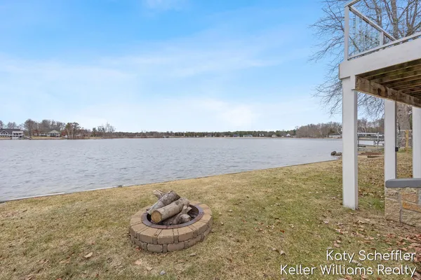 $875,000 | 7896 Bay Meadow, Stanwood, MI 49346