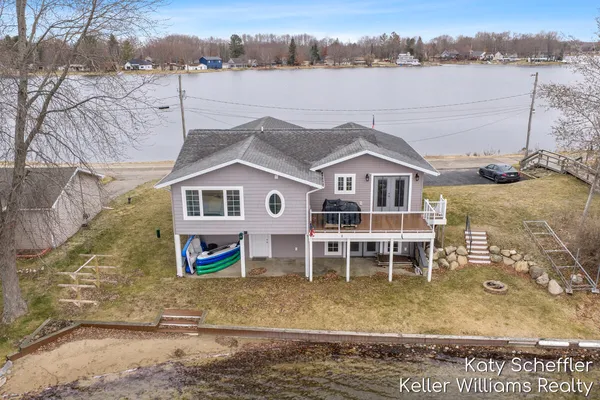 $875,000 | 7896 Bay Meadow, Stanwood, MI 49346