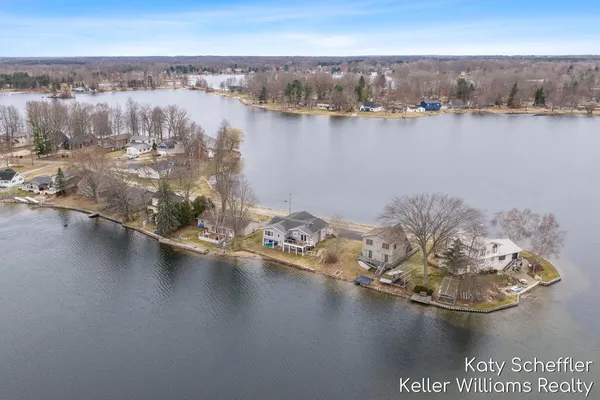 $875,000 | 7896 Bay Meadow, Stanwood, MI 49346