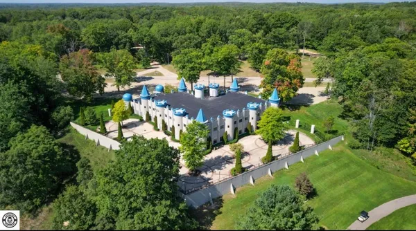 $875,000 | 7896 Bay Meadow, Stanwood, MI 49346
