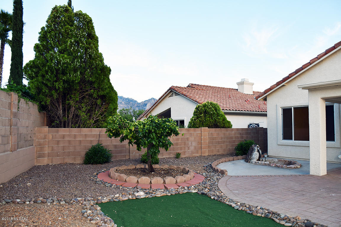 12144 North Seasons Loop Tucson, AZ 85755 - Photo 35 of 37