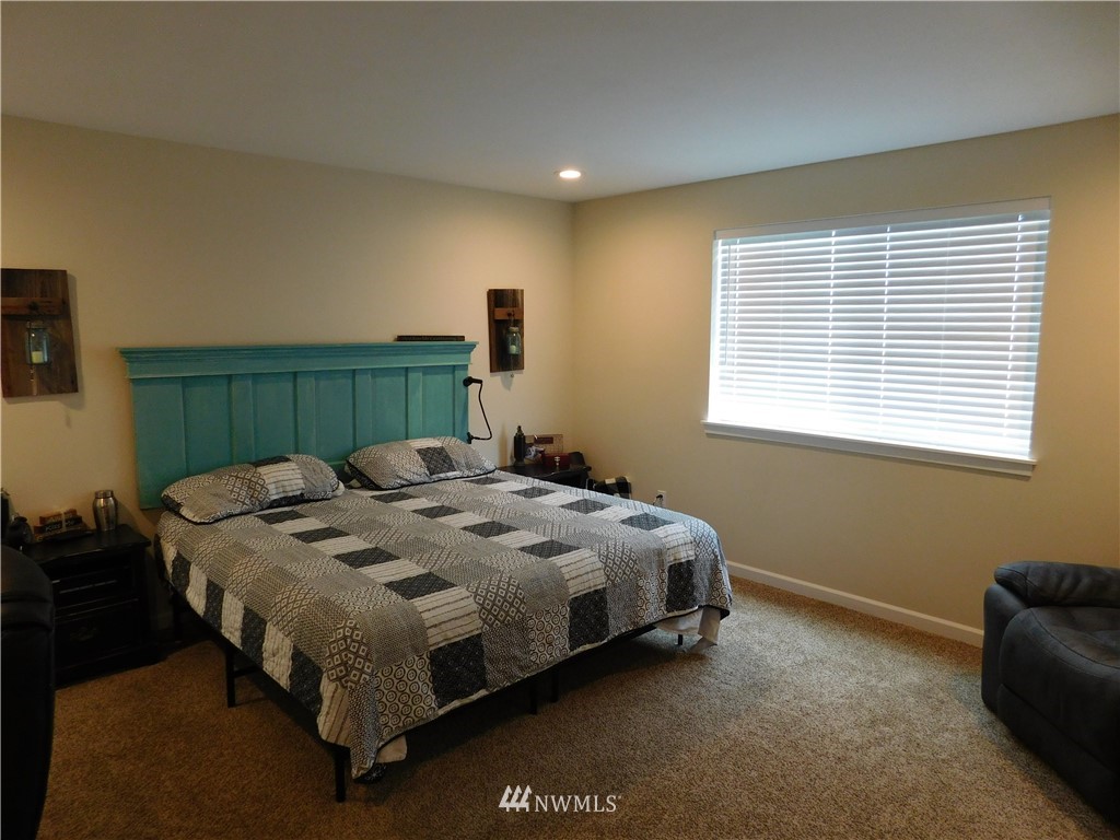 529-12 North Military Road Winlock, WA 98596 - Photo 15 of 38