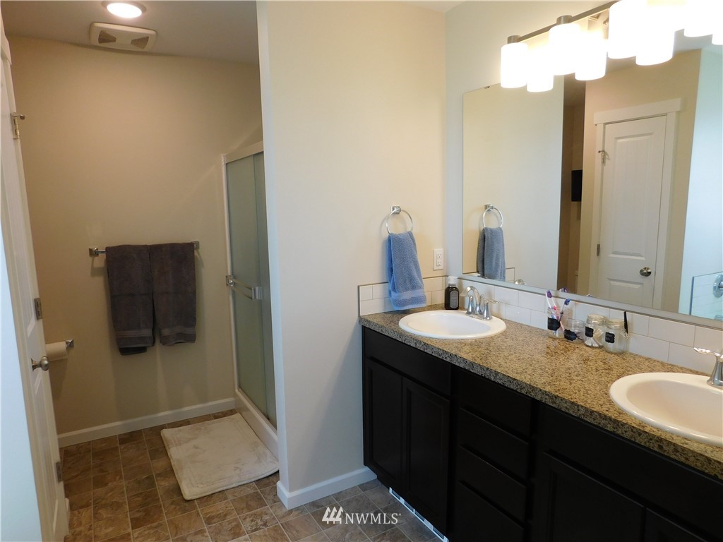 529-12 North Military Road Winlock, WA 98596 - Photo 16 of 38