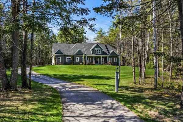 $1,300,000 | 79 Thunder Road, Fremont, NH 03044